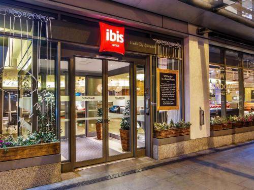 ibis London City, London