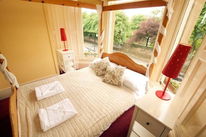 NB's Guesthouse, Edinburgh