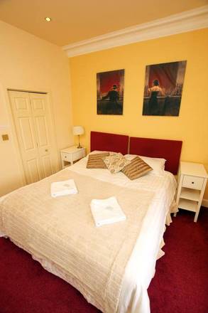 NB's Guesthouse, Edinburgh